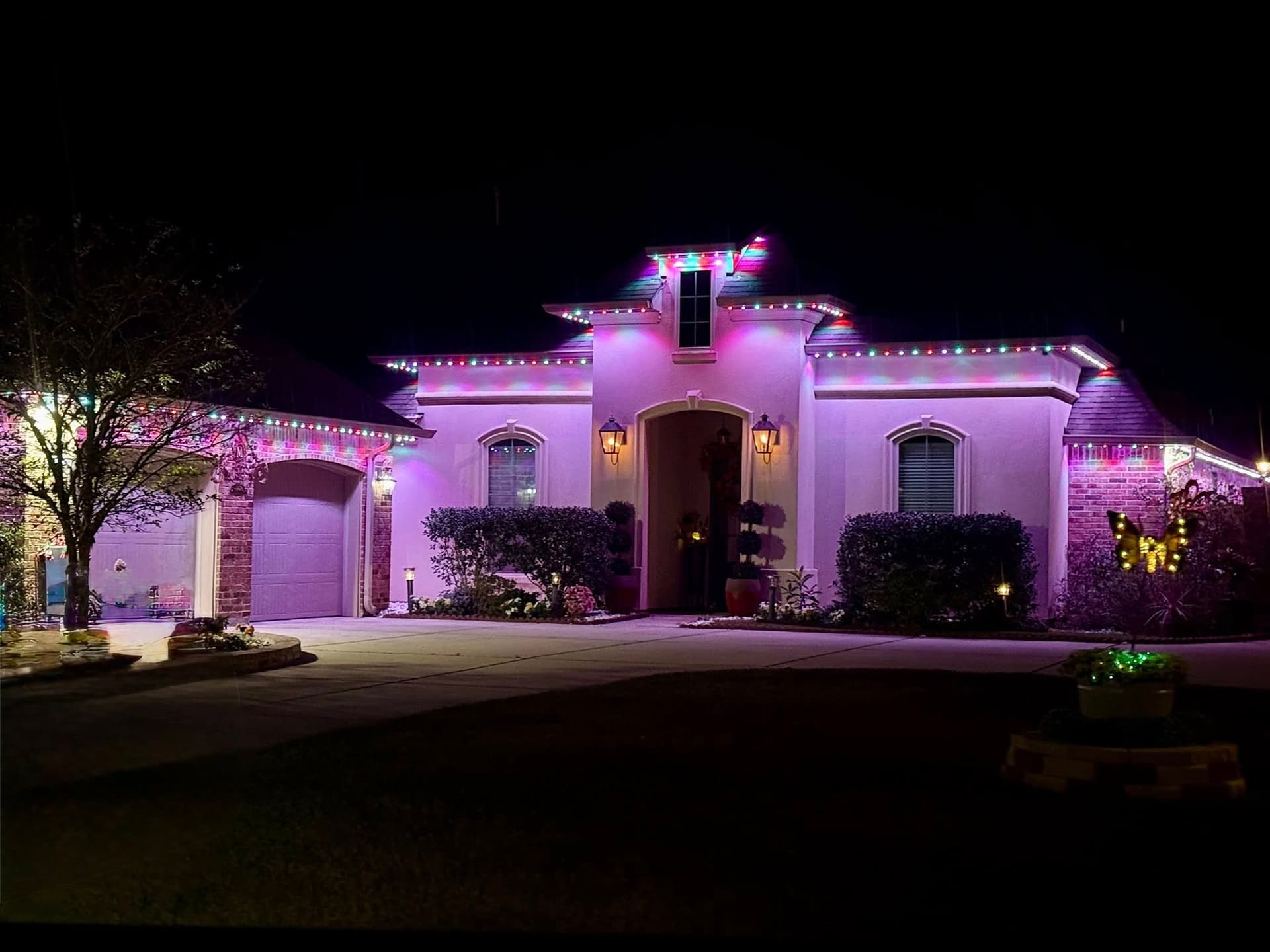 Hyde Park home with permanent LED lighting